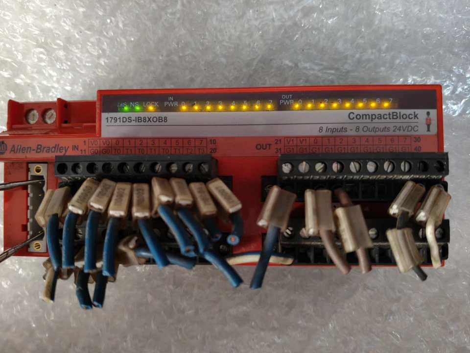 (LOT OF 5PCS) ALLEN BRADLEY 1791DS-IB8OB8 DEVICENET DIGITAL I/O MODULE TESTED OK